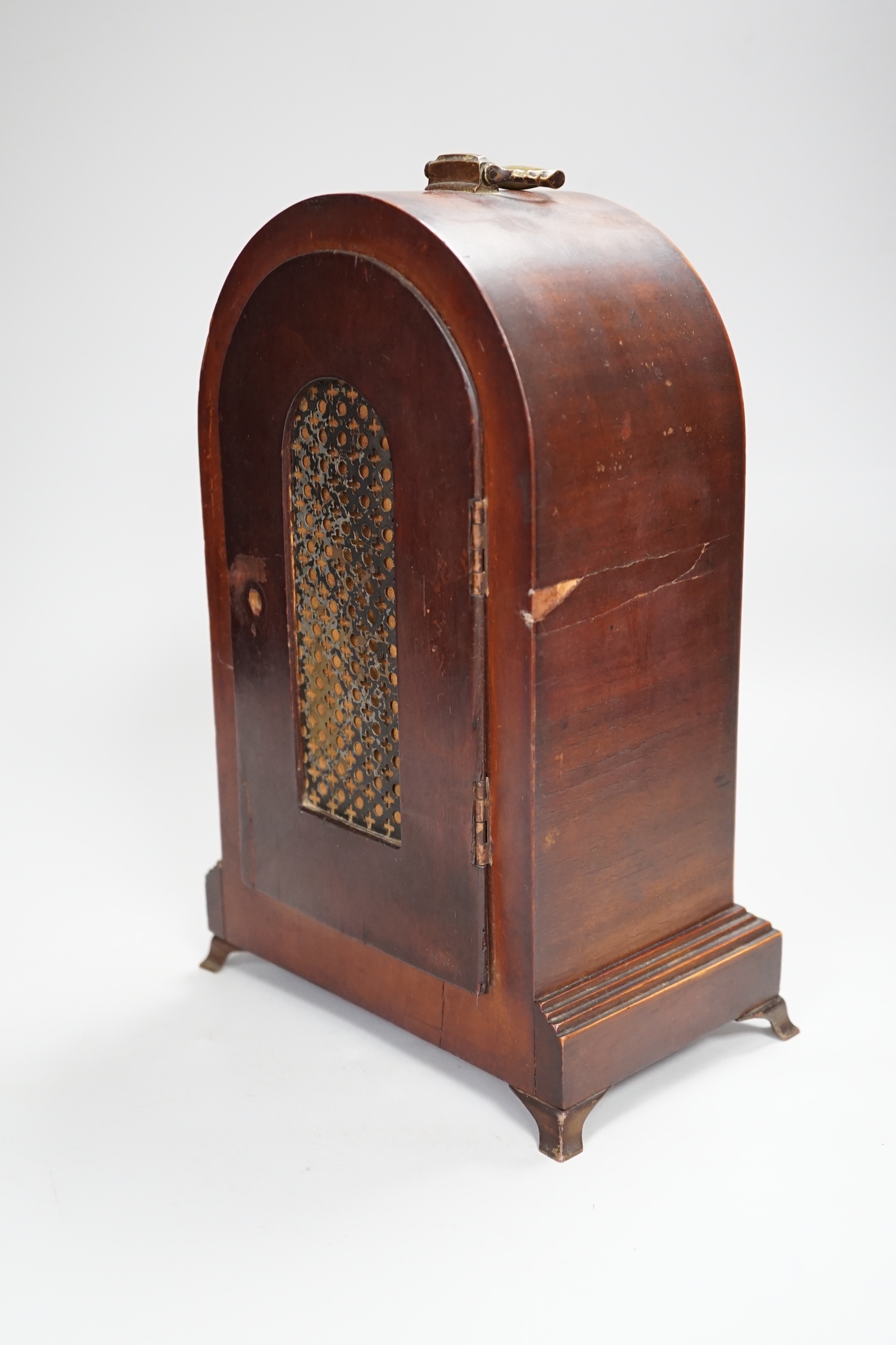 An Edwardian mantel clock with balance escapement